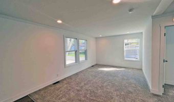 7055 Quarry Rd 201, Amherst, OH 44001