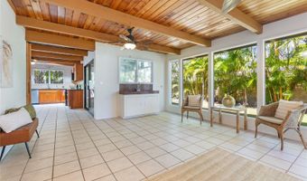 445 N Kainalu Dr B, Kailua, HI 96734