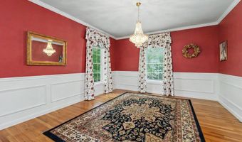 14 Karolina Ln, Bedford, NH 03110