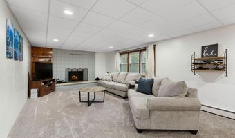 1817 S Shore Dr, Albert Lea, MN 56007