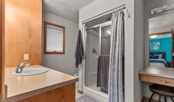 993 S CROCUS Ln, Appleton, WI 54914