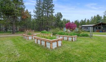 433 Shamar Dr, Blanchard, ID 83804