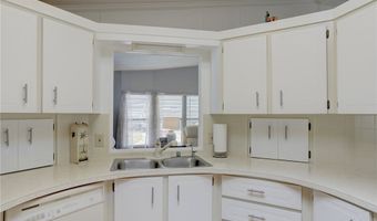 714 Amaryllis Dr, Barefoot Bay, FL 32976