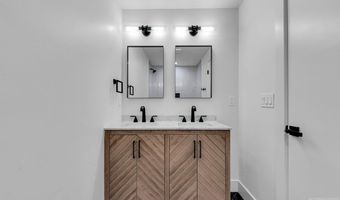 5960 W Twin Springs Dr, Boise, ID 83709