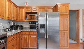 N9166 KERNAN Avenue, Appleton, WI 54915