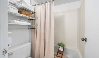 98-500 Koauka Loop 16C, Aiea, HI 96701