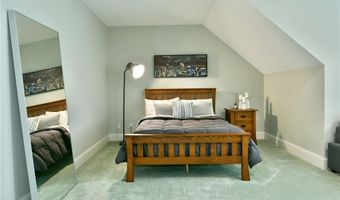 460 Club Dr, Aurora, OH 44202