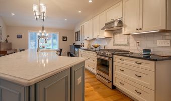 237 Woodland Way, Ayer, MA 01432