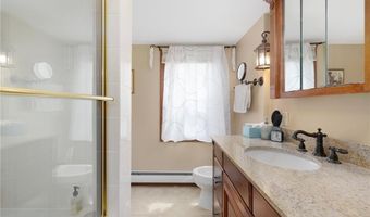 9 Valley Dr, Bristol, RI 02809