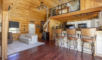 2 Firefly Dr, Baldwin, ME 04091