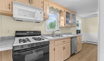 109 W Shore Dr, Coventry, RI 02816
