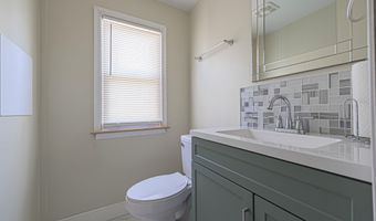 35 S Windsor Ave, Atlantic City, NJ 08401