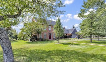1780 Williamsburg Dr, Adrian, MI 49221