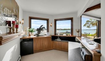 523 Lathrop Ave, Algonac, MI 48001