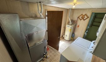35 Conroy St, Diamondville, WY 83116