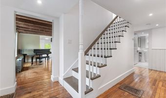 201 Plainfield Pike, Foster, RI 02825