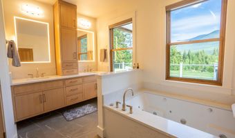 893 Pinnacle, Bonners Ferry, ID 83805