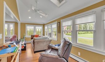 100 Adams Rd, Bloomfield, CT 06002