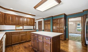 628 Charlotte St, Athens, TN 37303
