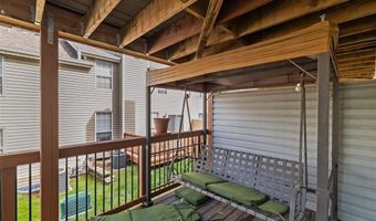 134 Holloway Rd, Ballwin, MO 63011
