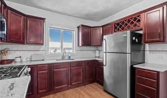 10 Denver Ave, Cranston, RI 02905