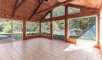 680 Fletcher Rd, North Kingstown, RI 02852