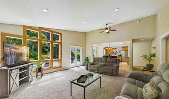 186 Lindholm Ln, Arcata, CA 95521