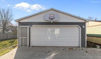 215 E WINNEBAGO St, Appleton, WI 54911