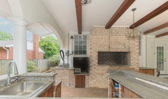 9715 SINGLETON Dr, Bethesda, MD 20817