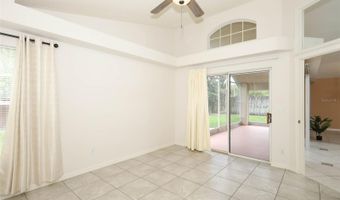 1052 ROYAL OAKS Dr, Apopka, FL 32703
