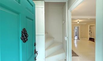 1147 Great Rd, Lincoln, RI 02865
