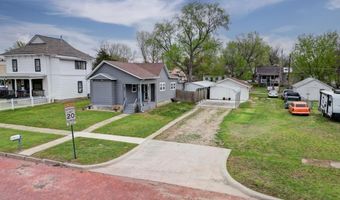 706 S B St, Arkansas City, KS 67005