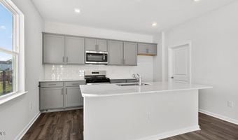 26 Green Laurel Dr, Angier, NC 27501