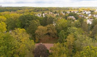 1365 Chalmers Dr, Ann Arbor, MI 48104