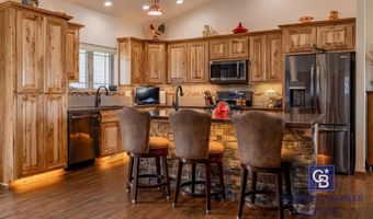 3218 Owens Ave, Cody, WY 82414