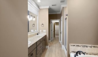 877 Willow Grande Cir, Brandon, MS 39047