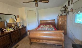 37 NANCY Ln, Barnegat, NJ 08005