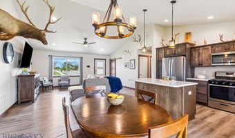 1005 Westwood Cir, Belgrade, MT 59714