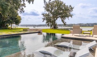 24 Widewater Rd, Hilton Head Island, SC 29926