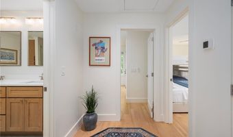 31 Wright Ln, Jamestown, RI 02835