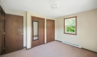 2 N Broadway, Atkinson, NH 03811