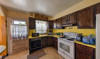 178 W SHELLEY Dr, Claymont, DE 19703