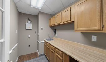 2563 FOREST Dr, Annapolis, MD 21401