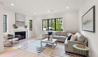 112 N HIGHLAND St, Arlington, VA 22201