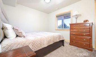 3895 N Royal Dr, Alton, UT 84710