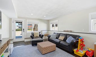 4 Cross Rd, Bourne, MA 02532