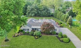 27 Southview Ter S, Middletown, NJ 07748