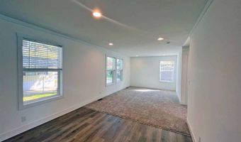 7055 Quarry Rd 201, Amherst, OH 44001