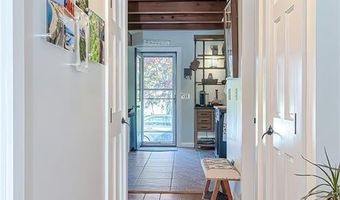 35 Fales Rd, Bristol, RI 02809