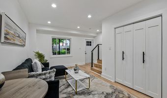 305 34TH Pl NE, Washington, DC 20019